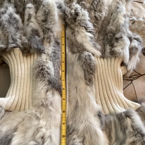 Patrizia Luca Milano Fur Hooded Vest - Picture 11 of 11